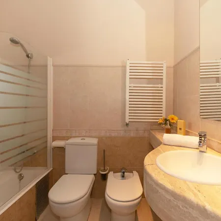 Oliveres By Vintage Travel Villa