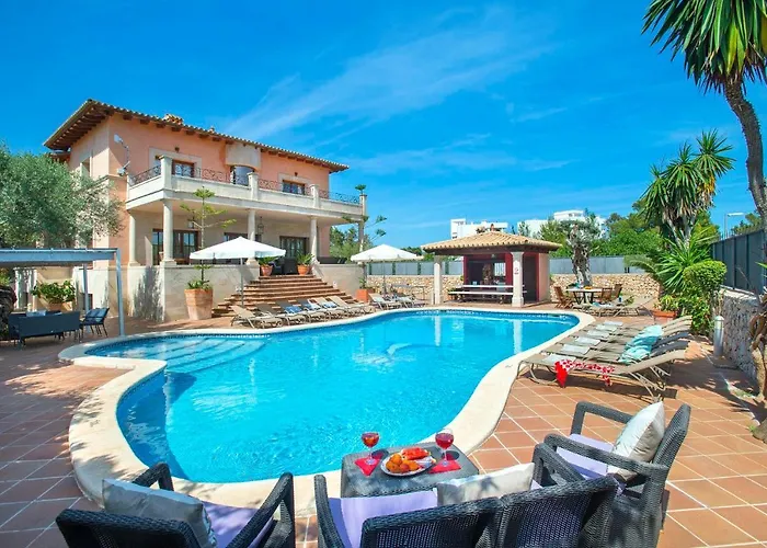 Oliveres By Vintage Travel *