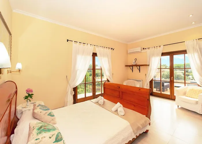 Вилла Oliveres By Vintage Travel Поланко