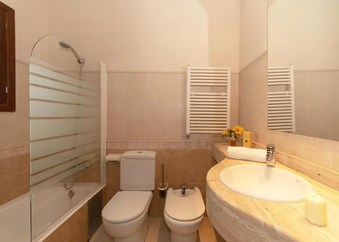 Oliveres By Vintage Travel Villa