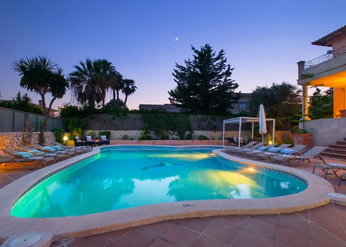 Villa Oliveres By Vintage Travel