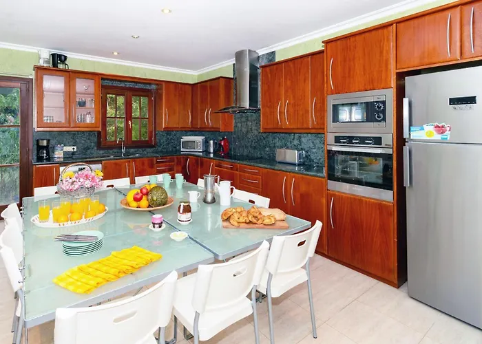 Villa Oliveres By Vintage Travel *