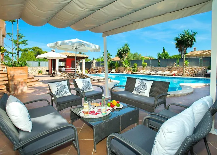 Villa Oliveres By Vintage Travel *