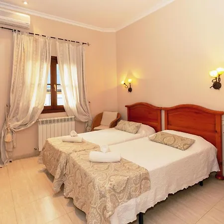 Oliveres By Vintage Travel Villa