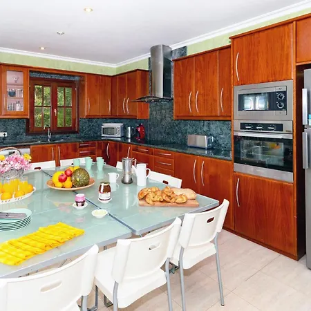 Villa Oliveres By Vintage Travel *